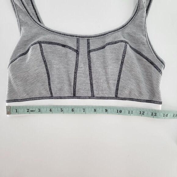 Women's Fabletics Grey Waffle Knit Lounge Bra Medium - Picture 6 of 8